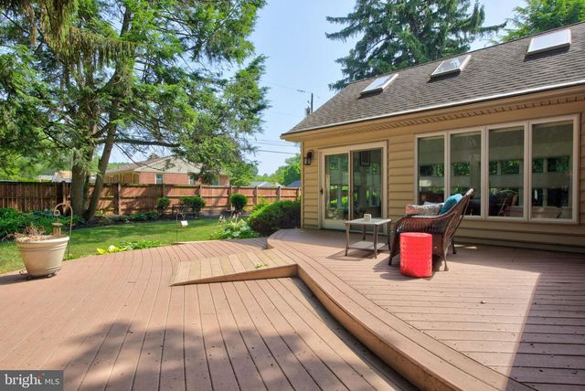 81 SUNRISE AVE, Lancaster, PA 17601