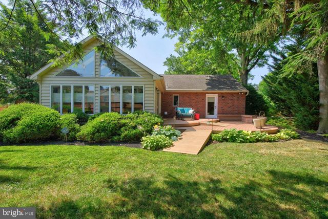 81 SUNRISE AVE, Lancaster, PA 17601