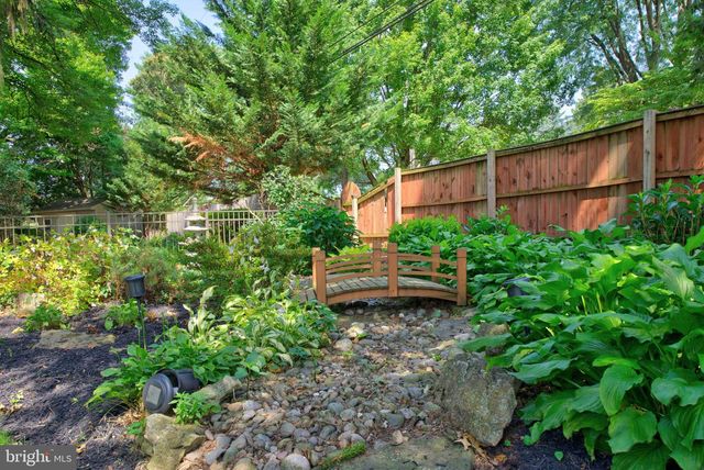 81 SUNRISE AVE, Lancaster, PA 17601