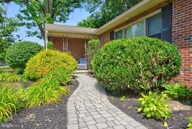 81 SUNRISE AVE, Lancaster, PA 17601
