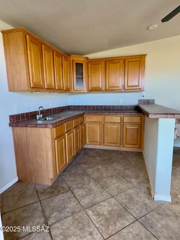 13401 E Walts Way, Vail, AZ 85641