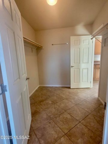 13401 E Walts Way, Vail, AZ 85641