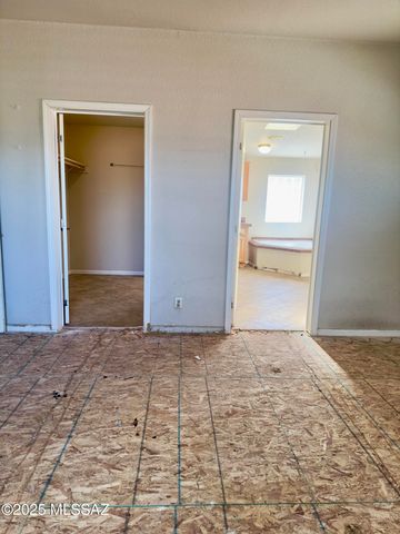13401 E Walts Way, Vail, AZ 85641