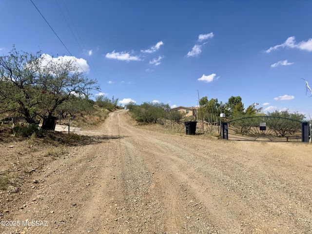 13401 E Walts Way, Vail, AZ 85641