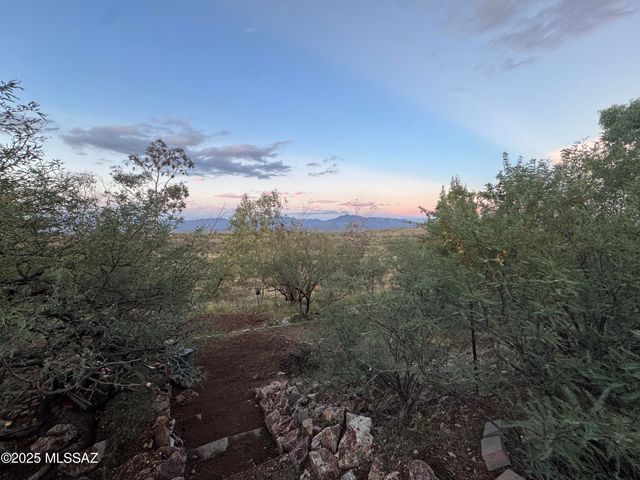 13401 E Walts Way, Vail, AZ 85641