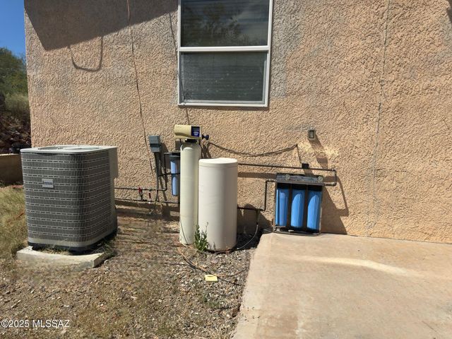 13401 E Walts Way, Vail, AZ 85641