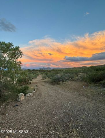 13401 E Walts Way, Vail, AZ 85641