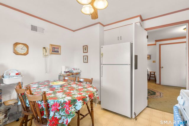 14 Roger White Drive, New Haven, CT 06511