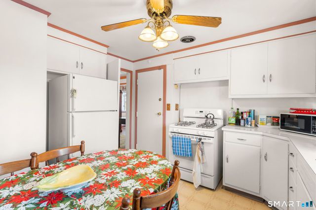 14 Roger White Drive, New Haven, CT 06511