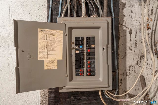 14 Roger White Drive, New Haven, CT 06511