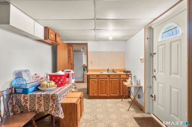 14 Roger White Drive, New Haven, CT 06511