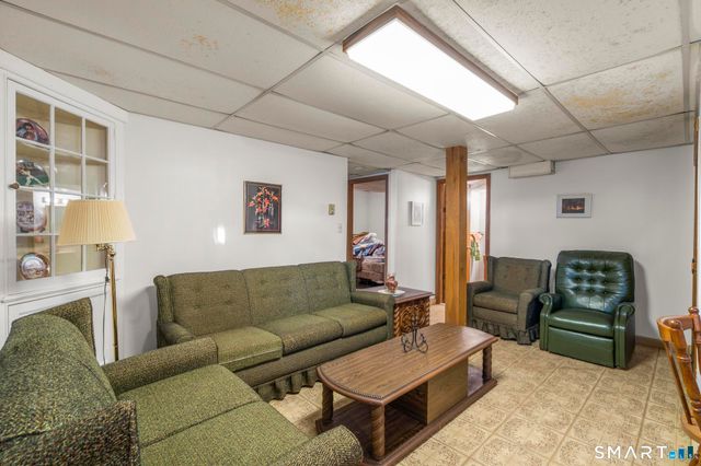 14 Roger White Drive, New Haven, CT 06511