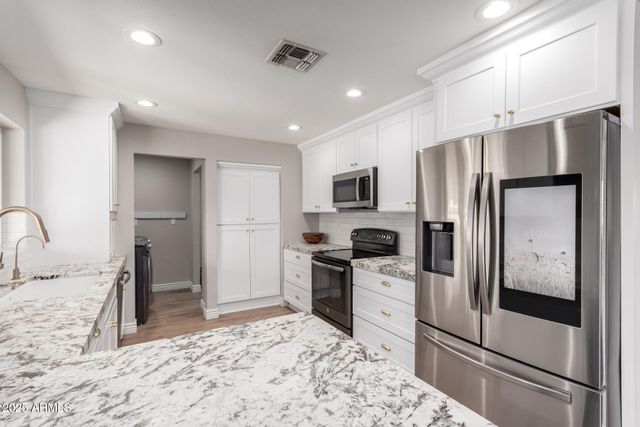 3503 E CAMPO BELLO Drive, Phoenix, AZ 85032