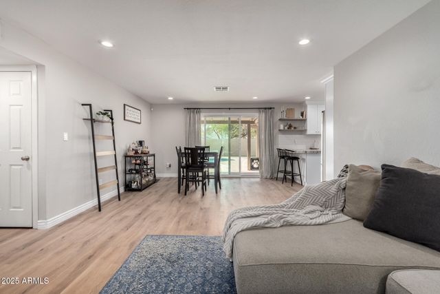 3503 E CAMPO BELLO Drive, Phoenix, AZ 85032