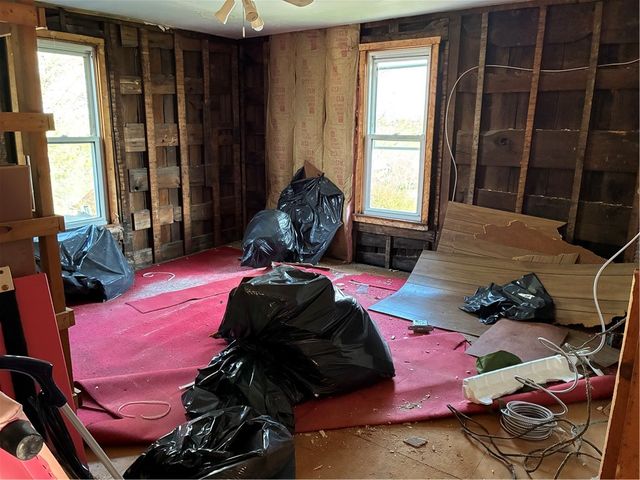29 Buffalo Road North, Hopewell, PA 15301