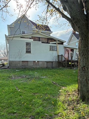 29 Buffalo Road North, Hopewell, PA 15301