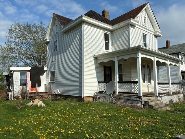 29 Buffalo Road North, Hopewell, PA 15301