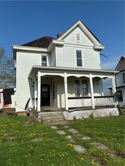 29 Buffalo Road North, Hopewell, PA 15301