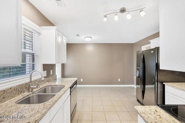 108 Daleview Court, Richlands, NC 28574