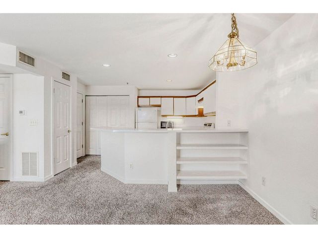 33 S Boulder Cir 303, Boulder, CO 80303