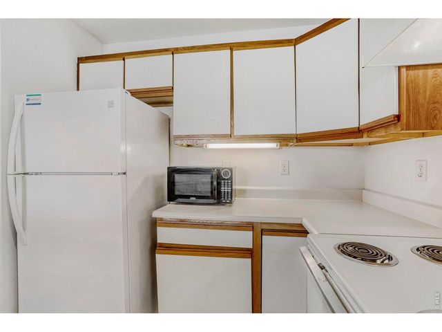 33 S Boulder Cir 303, Boulder, CO 80303