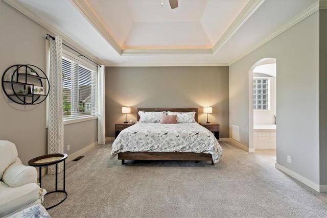 9153 Shady Bend Road, Lenexa, KS 66227