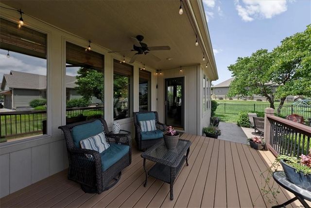 9153 Shady Bend Road, Lenexa, KS 66227