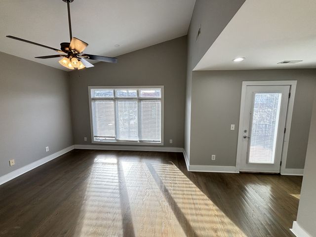 1600B 6th Ave, N, Nashville, TN 37208