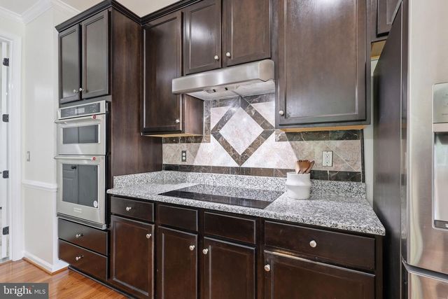 320 TIMBER MILL LN, Fredericksburg, VA 22406