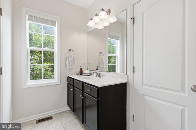 320 TIMBER MILL LN, Fredericksburg, VA 22406