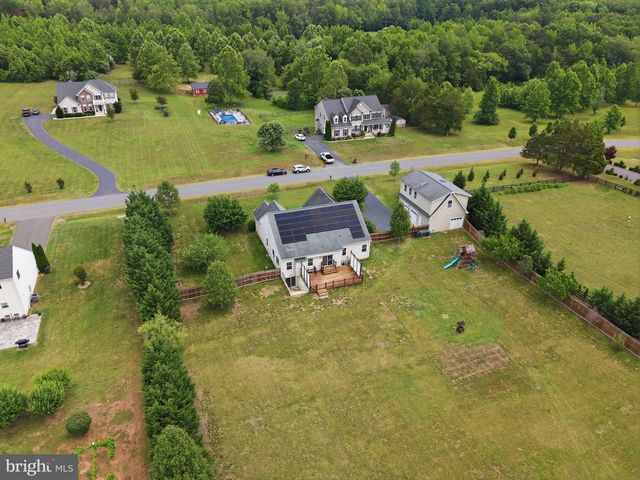 320 TIMBER MILL LN, Fredericksburg, VA 22406