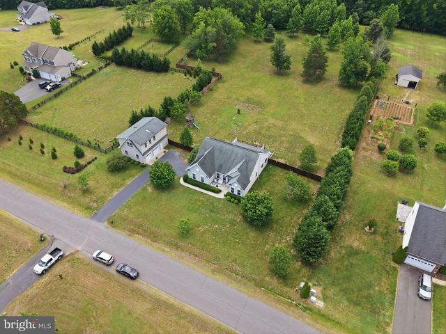 320 TIMBER MILL LN, Fredericksburg, VA 22406