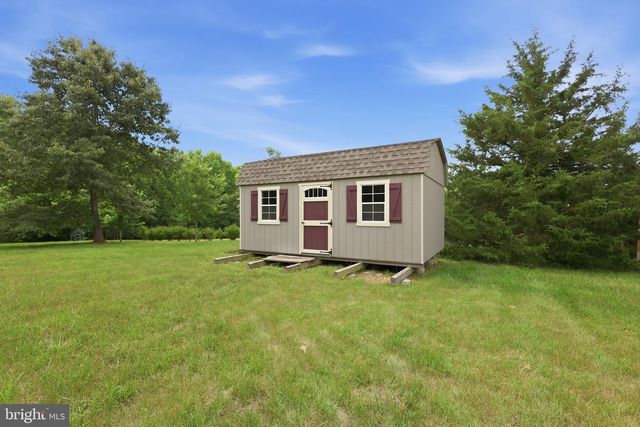 320 TIMBER MILL LN, Fredericksburg, VA 22406