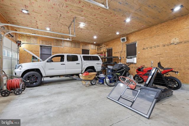 320 TIMBER MILL LN, Fredericksburg, VA 22406