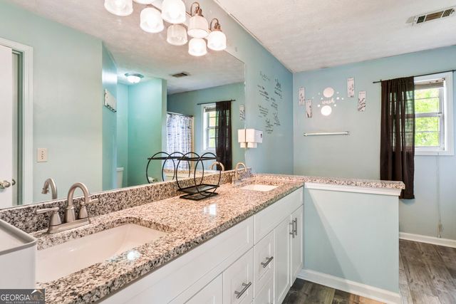 2333 Martingale Lane, Lawrenceville, GA 30044