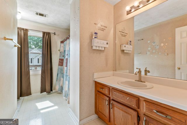 2333 Martingale Lane, Lawrenceville, GA 30044