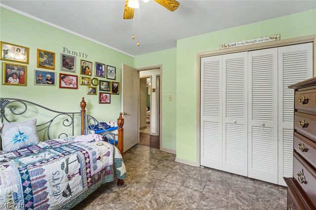 693 Woodbrook Road, Cuyahoga Falls, OH 44223