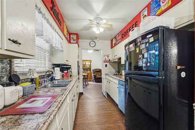 693 Woodbrook Road, Cuyahoga Falls, OH 44223