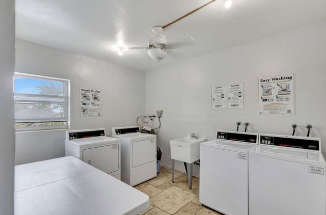 2936 Lake Shore Drive 309, Riviera Beach, FL 33404