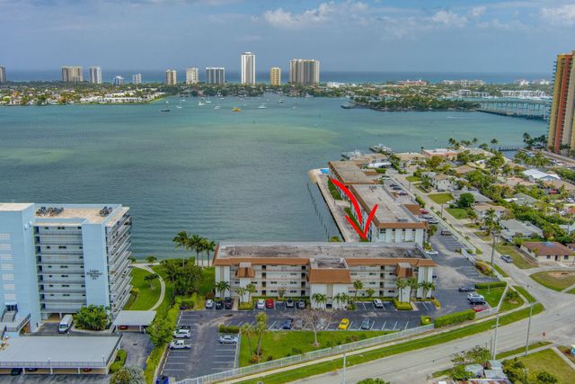 2936 Lake Shore Drive 309, Riviera Beach, FL 33404