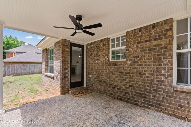 9837 Alexanders Ridge Drive, Olive Branch, MS 38654