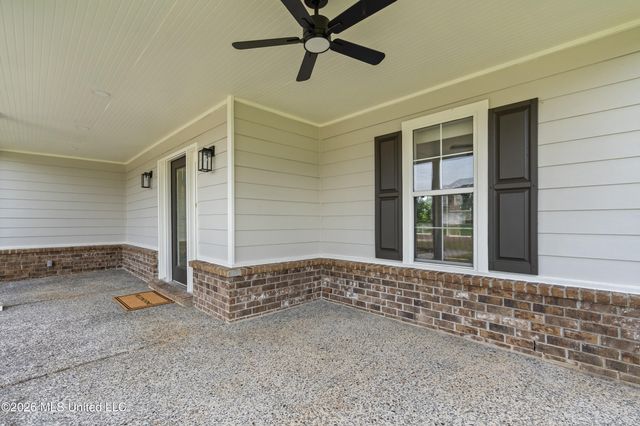 9837 Alexanders Ridge Drive, Olive Branch, MS 38654