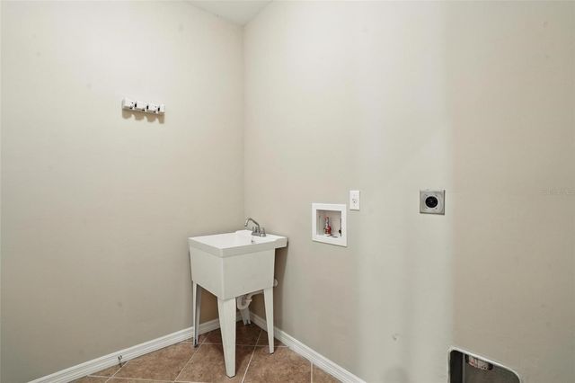 10006 VIA SAN MARCO LOOP, Fort Myers, FL 33905