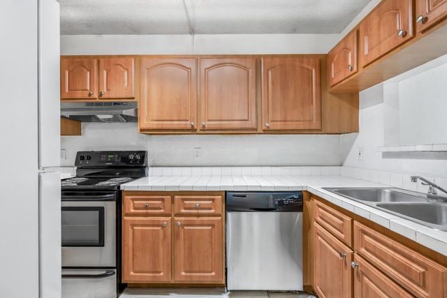 2646 Riverside Drive 2646, Coral Springs, FL 33065