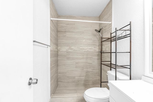 2646 Riverside Drive 2646, Coral Springs, FL 33065