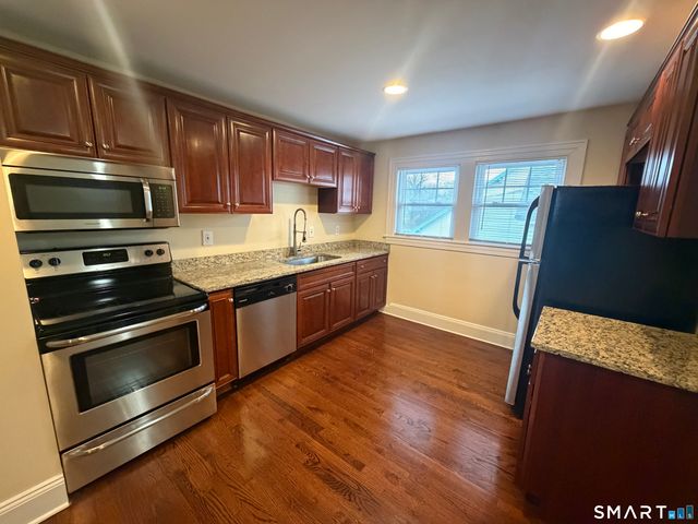 786 Farmington Avenue 3rd Floor, West Hartford, CT 06119