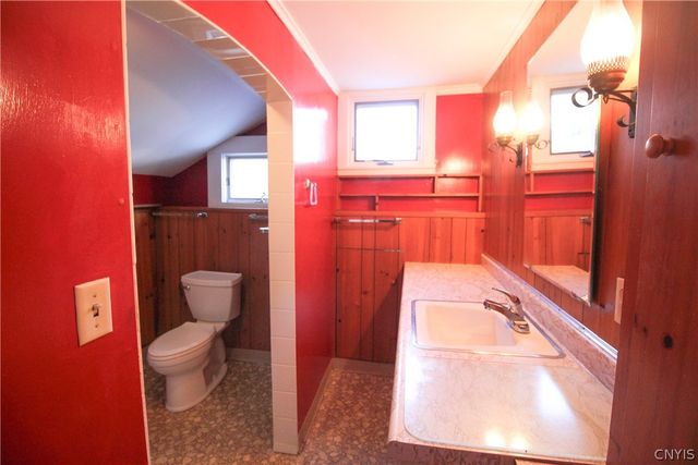 28 West Main Street, Hamilton, NY 13332