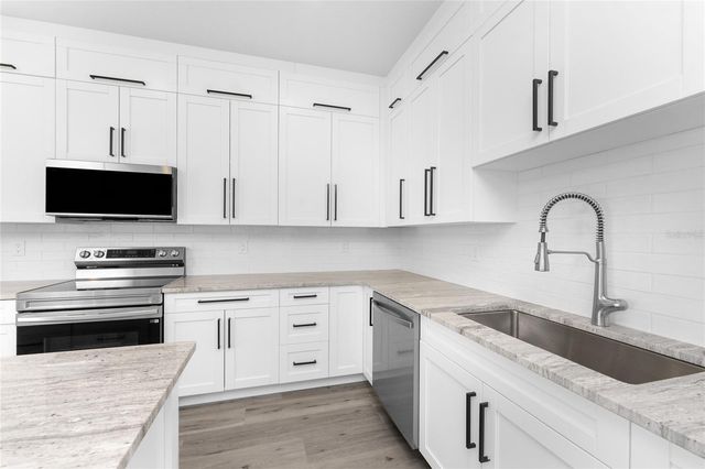 27 BUNKER COURT, Rotonda West, FL 33947