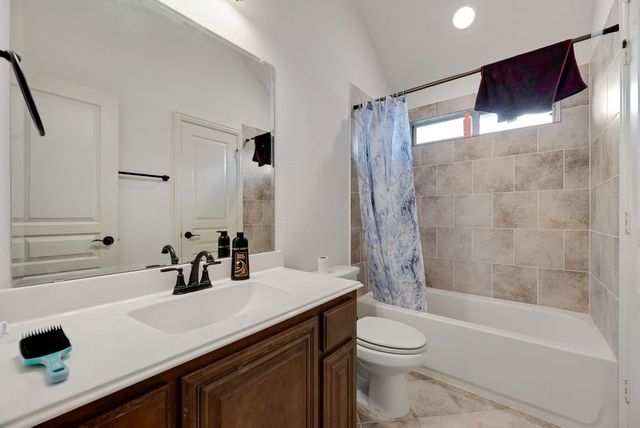 549 Truman Street, Waxahachie, TX 75165
