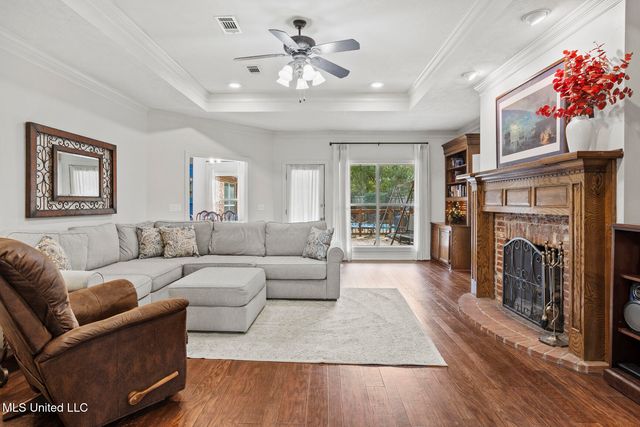 8 Charleston Avenue, Clinton, MS 39056